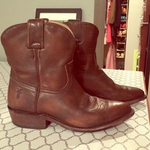 Frye Billy Short Ankle Boot